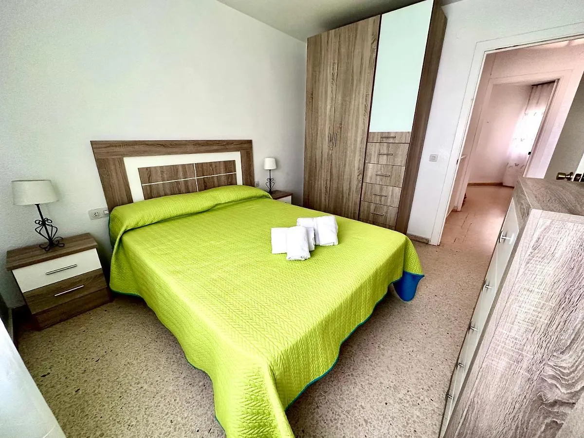 Apartamento Gran Apartamento En Primera Linea De Playa, La Cala Del Moral 0*,  España