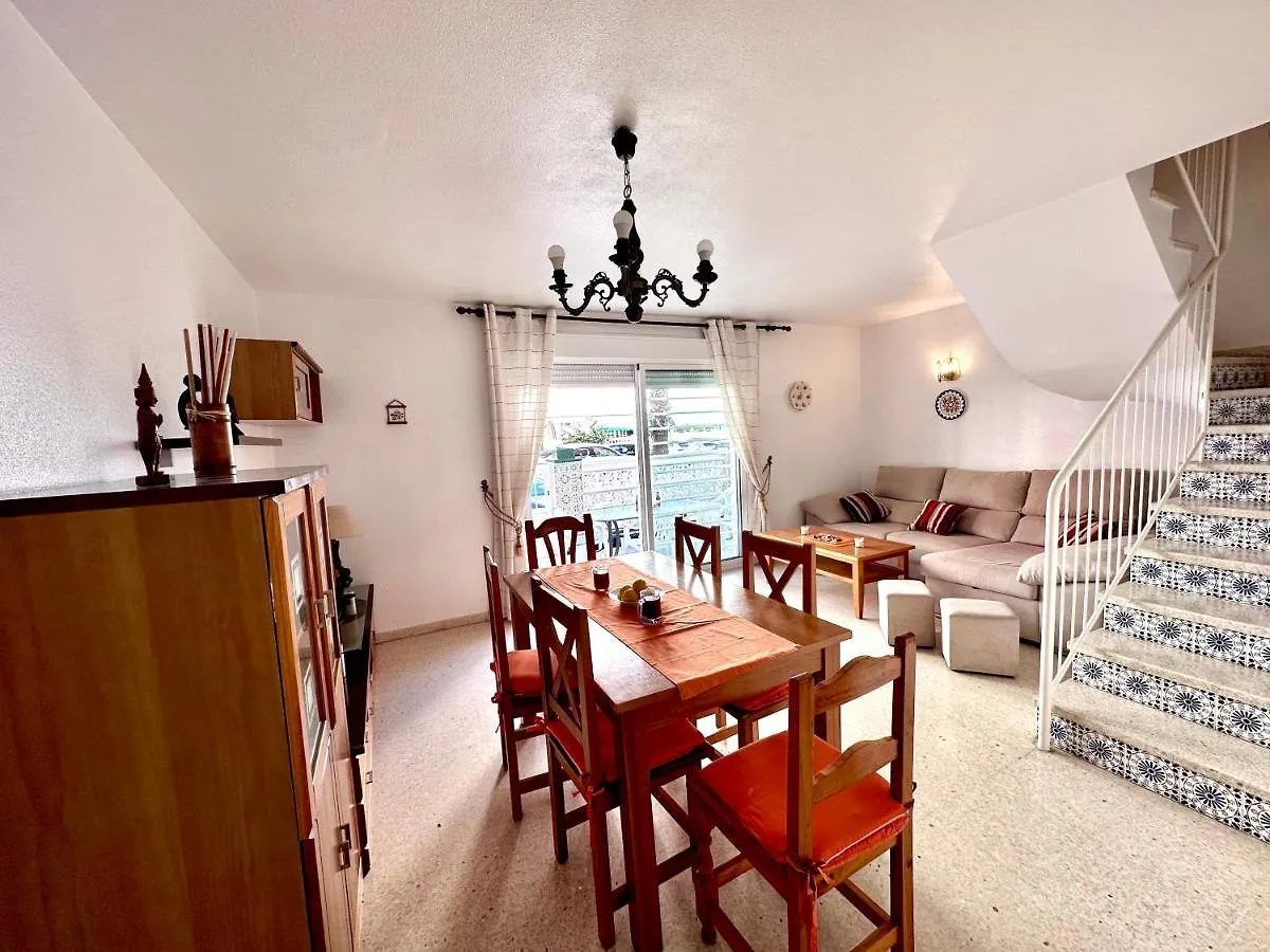 Gran Apartamento En Primera Linea De Playa, La Cala Del Moral Apartment 0*,