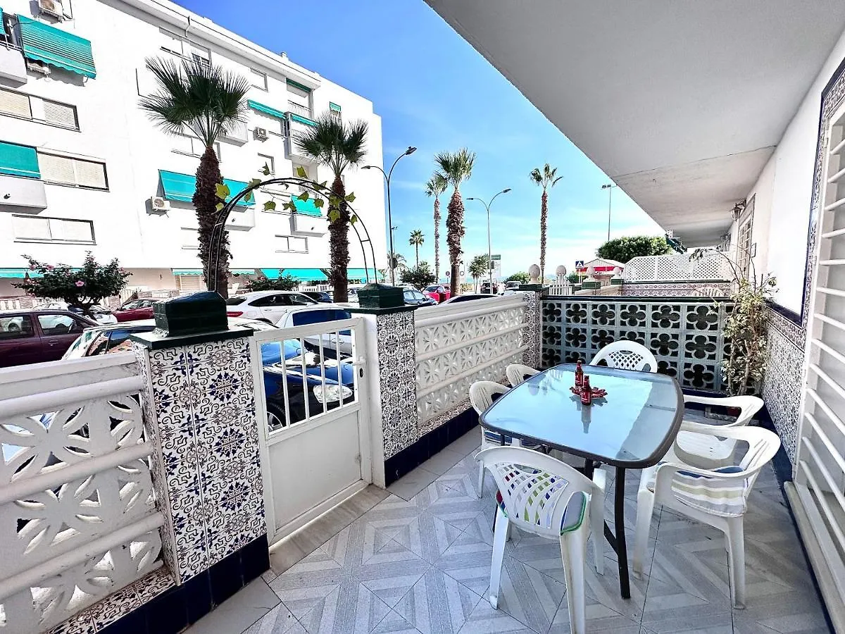 Apartamento Gran Apartamento En Primera Linea De Playa, La Cala Del Moral