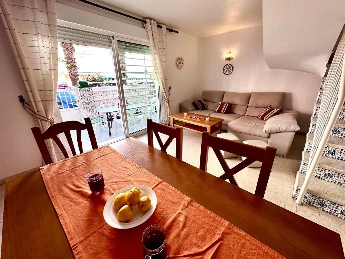 Gran Apartamento En Primera Linea De Playa, La Cala Del Moral Apartment