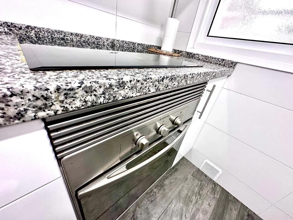 Gran Apartamento En Primera Linea De Playa, La Cala Del Moral Apartment