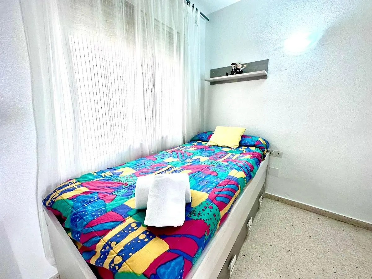 Gran Apartamento En Primera Linea De Playa, La Cala Del Moral Apartment