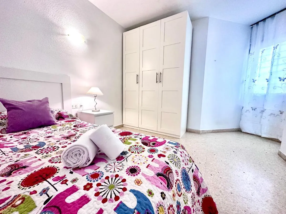 Gran Apartamento En Primera Linea De Playa, La Cala Del Moral Apartment